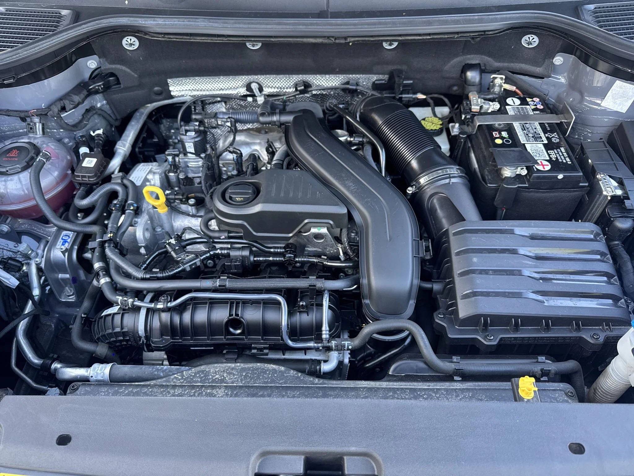 Used 2023 Pure Gray Volkswagen SE image 34