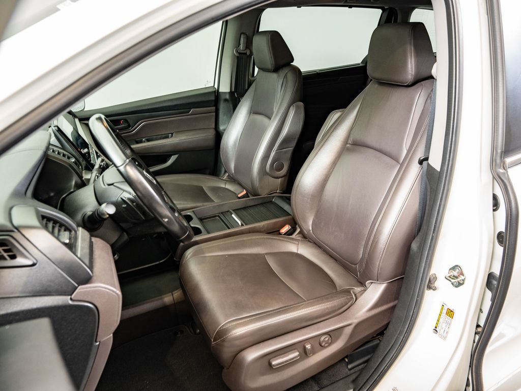 Used 2019 White Honda EX-L image 24