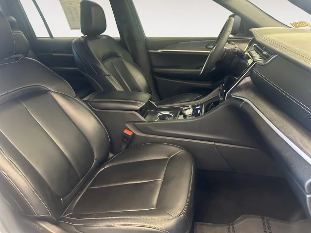 Used 2024 White Jeep Limited image 15