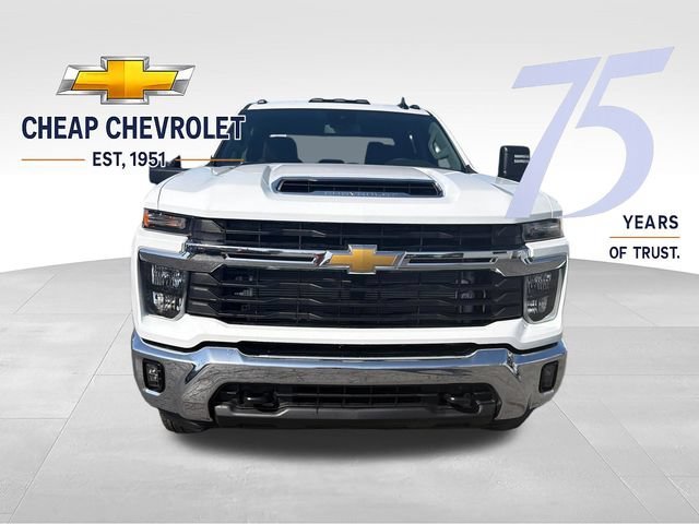 New 2026 Summit White Chevrolet LT image 8