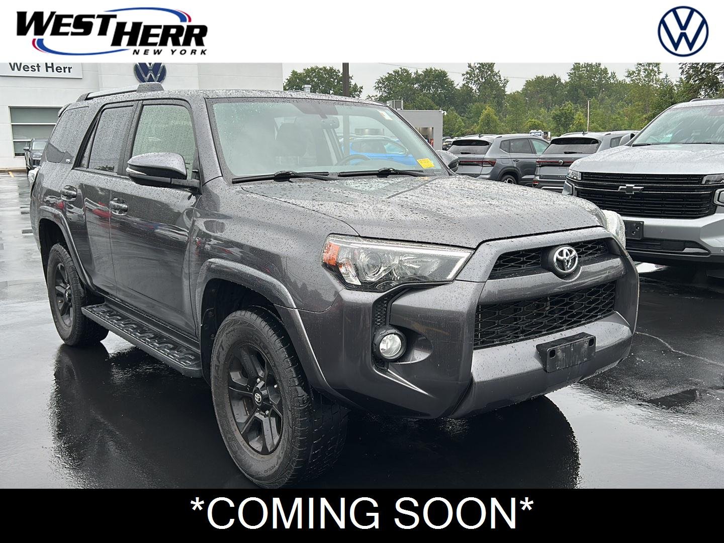 Used 2019 Magnetic Gray Metallic Toyota SR5 Premium image 1