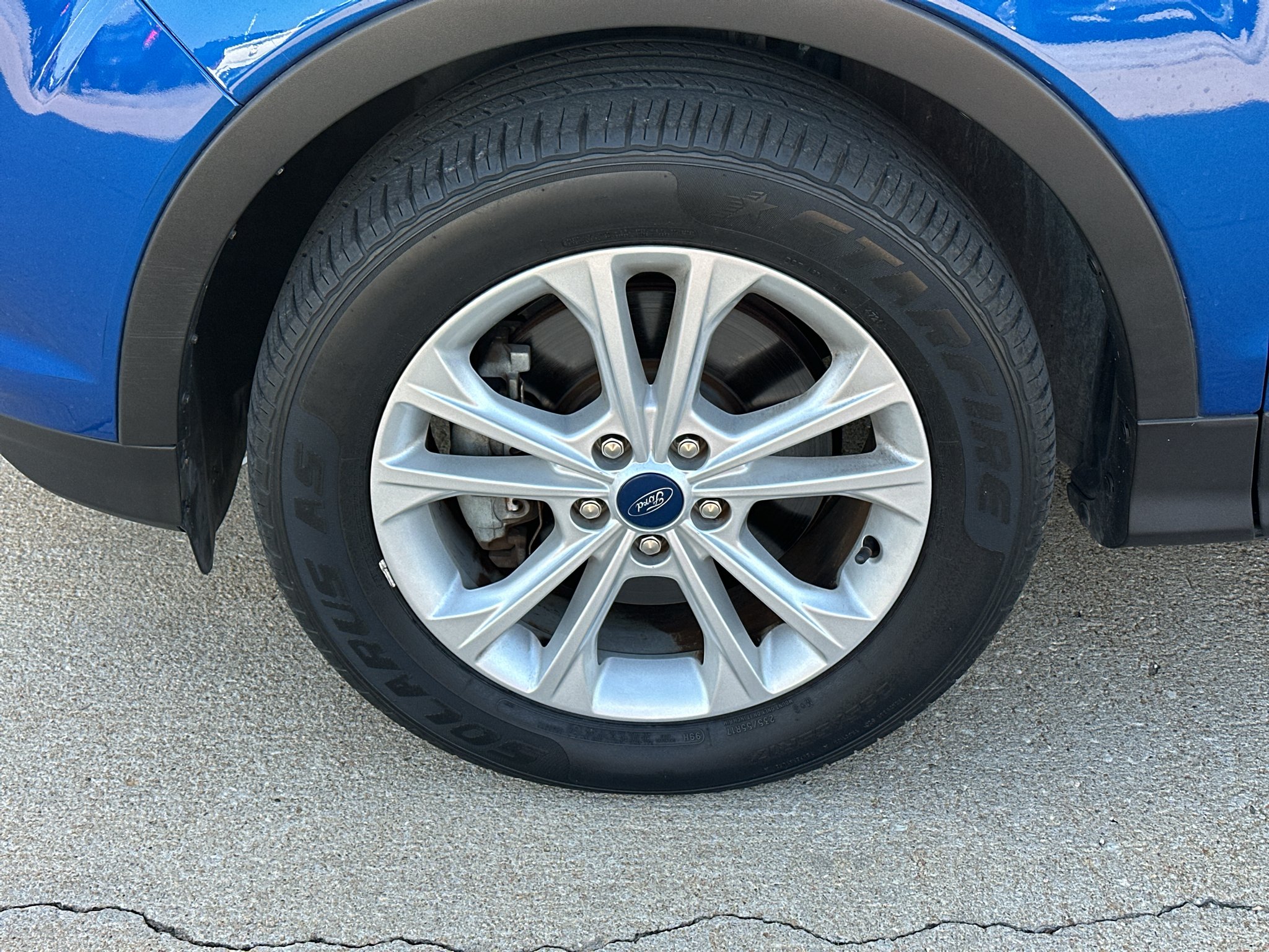 Used 2019 Lightning Blue Metallic Ford SE image 7