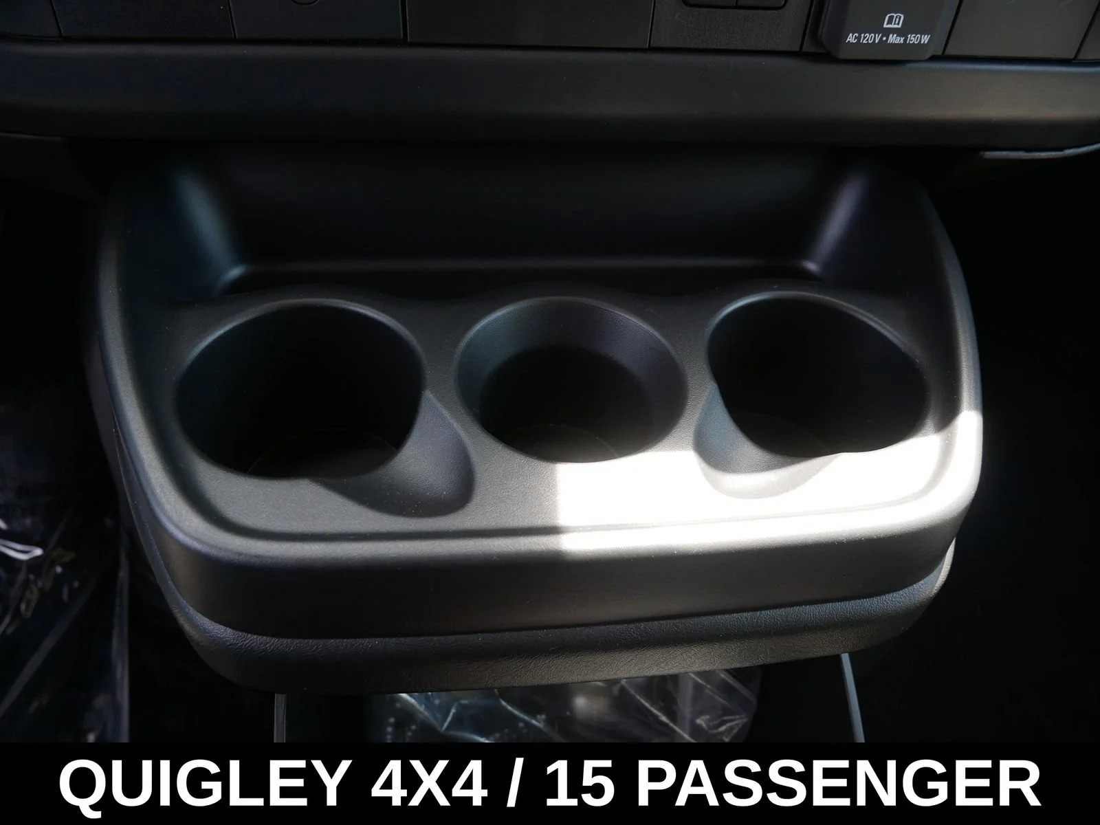 2024 Chevrolet Express Passenger LT - Photo 33