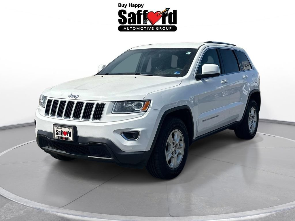 Used 2015 White/off-white Jeep Laredo image 1