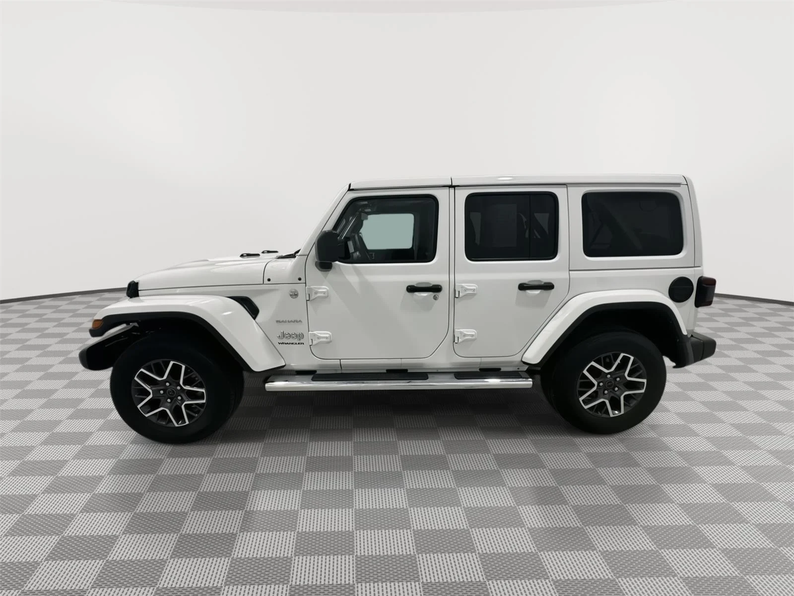 Used 2024 Bright White Jeep Sahara image 2