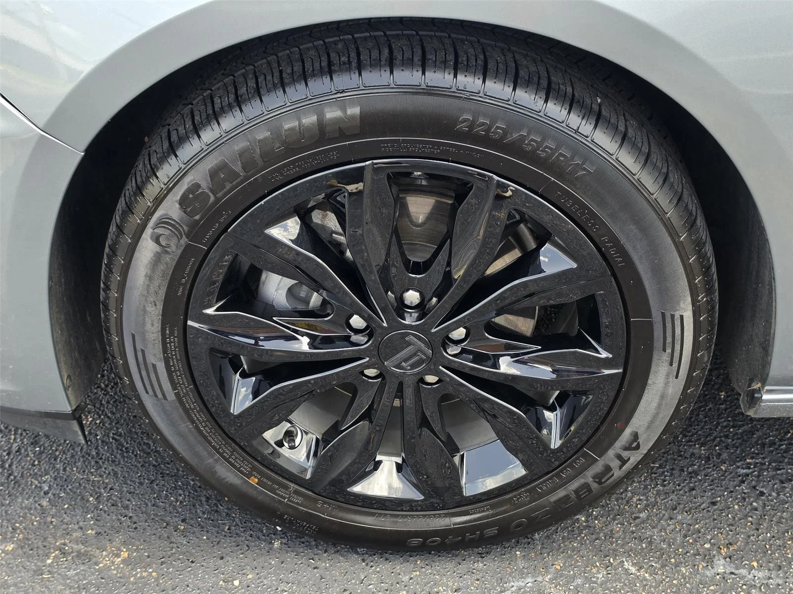Used 2024 Sterling Gray Metallic Chevrolet LT image 33
