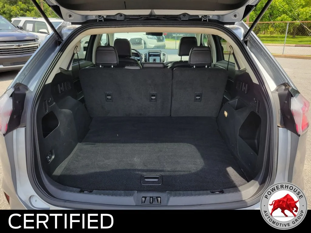 Used 2024 Silver Ford SEL image 13
