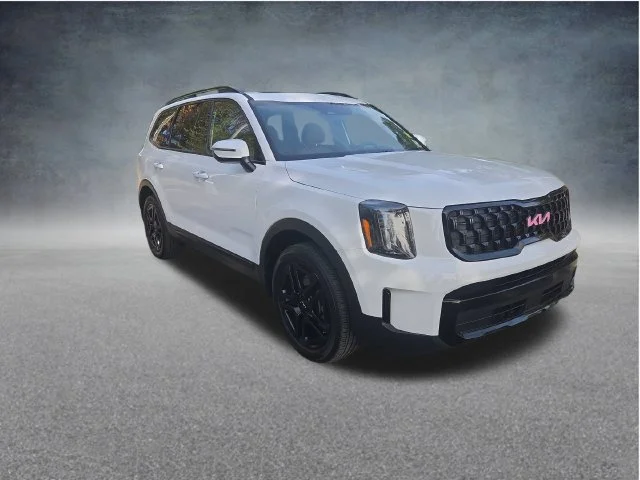 Used 2024 White Kia EX X-Line image 3