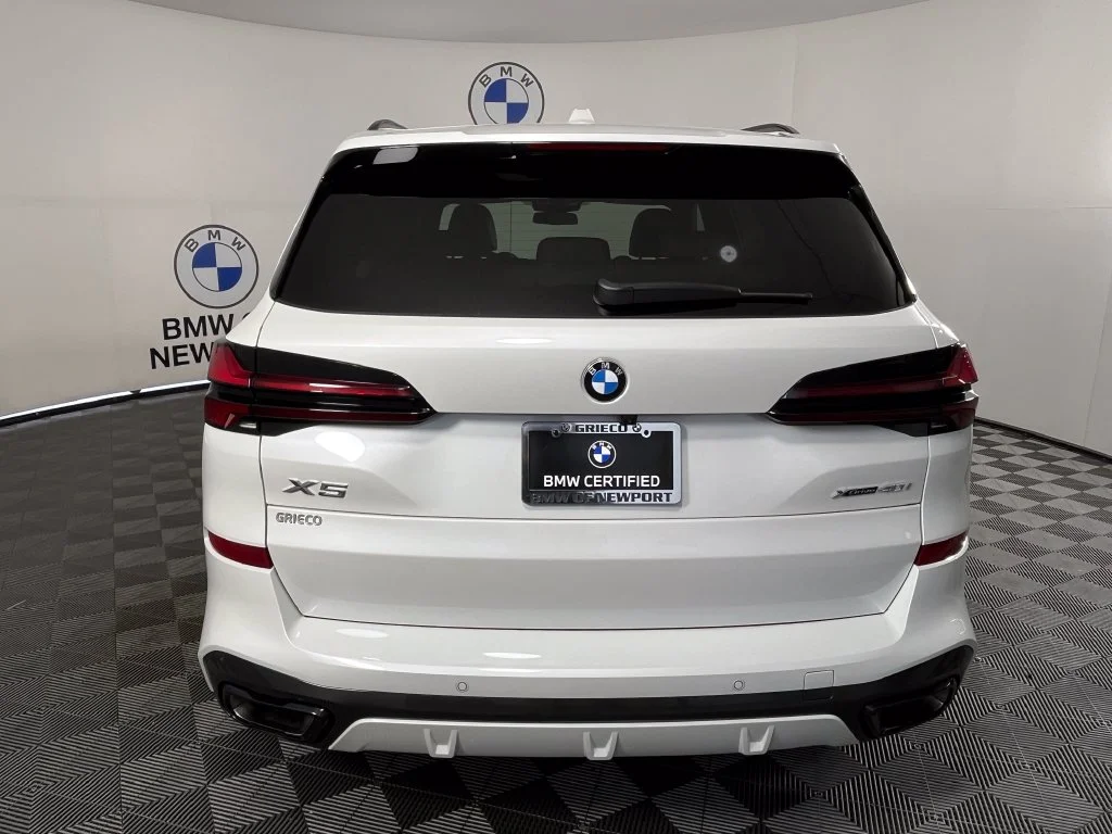 Certified Used 2026 White Metallic BMW xDrive40i image 12