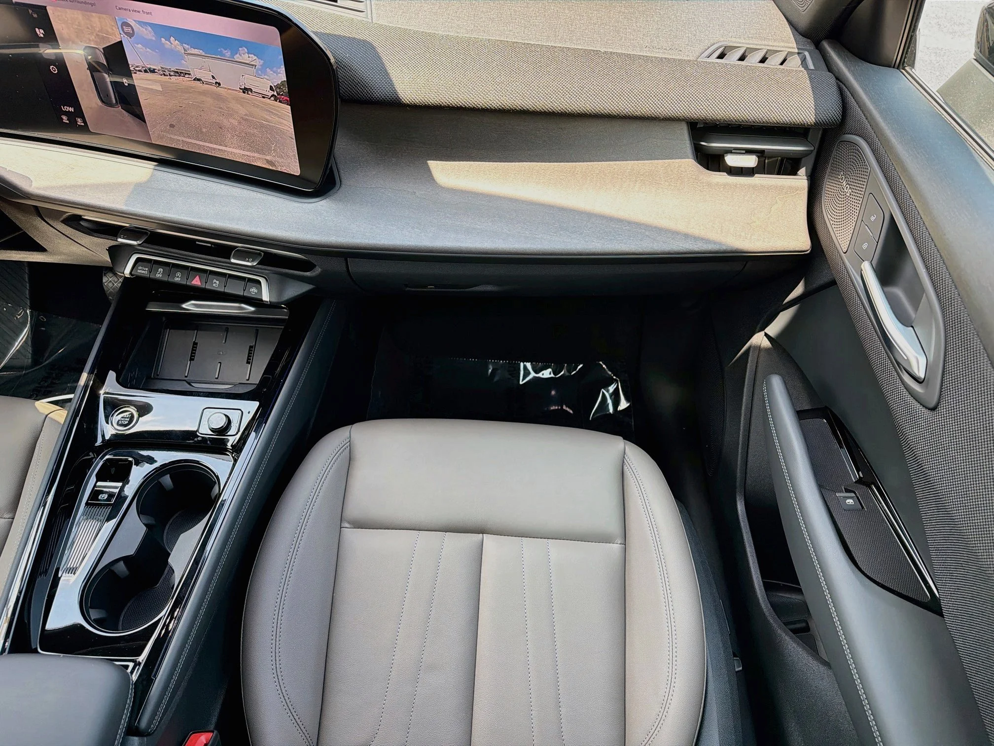 New 2026 Navarra Blue Metallic Audi S line image 17