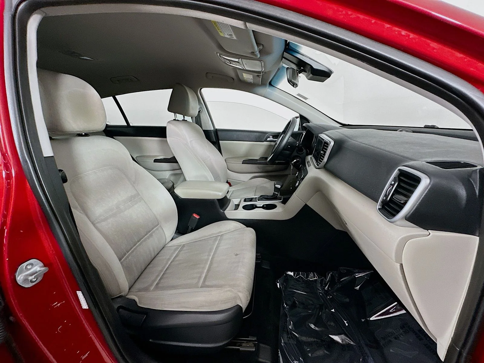 Used 2021 Hyper Red Kia LX image 27