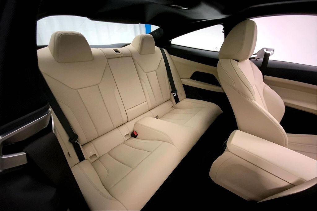 Used 2025 Mineral White Metallic BMW  image 15