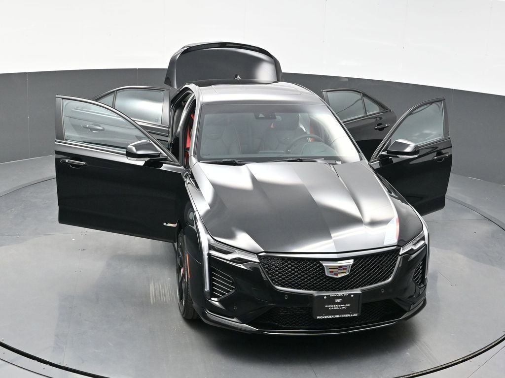 2025 Cadillac CT4 V-Series - Photo 25