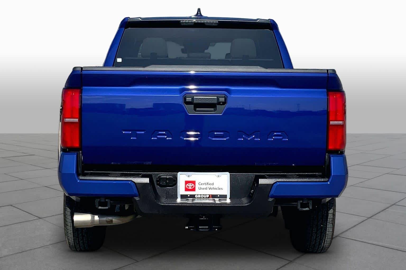 Certified Used 2025 Blue Crush Metallic Toyota SR5 image 5