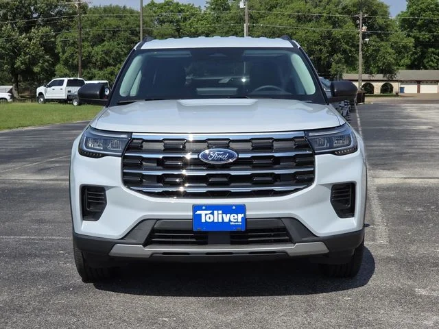 New 2026 Space White Metallic Ford Active image 3