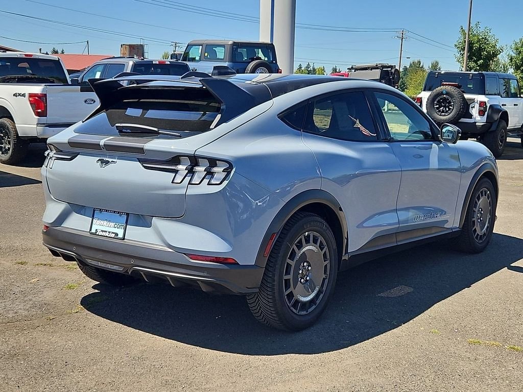 2025 Ford Mustang Mach-E GT - Photo 40