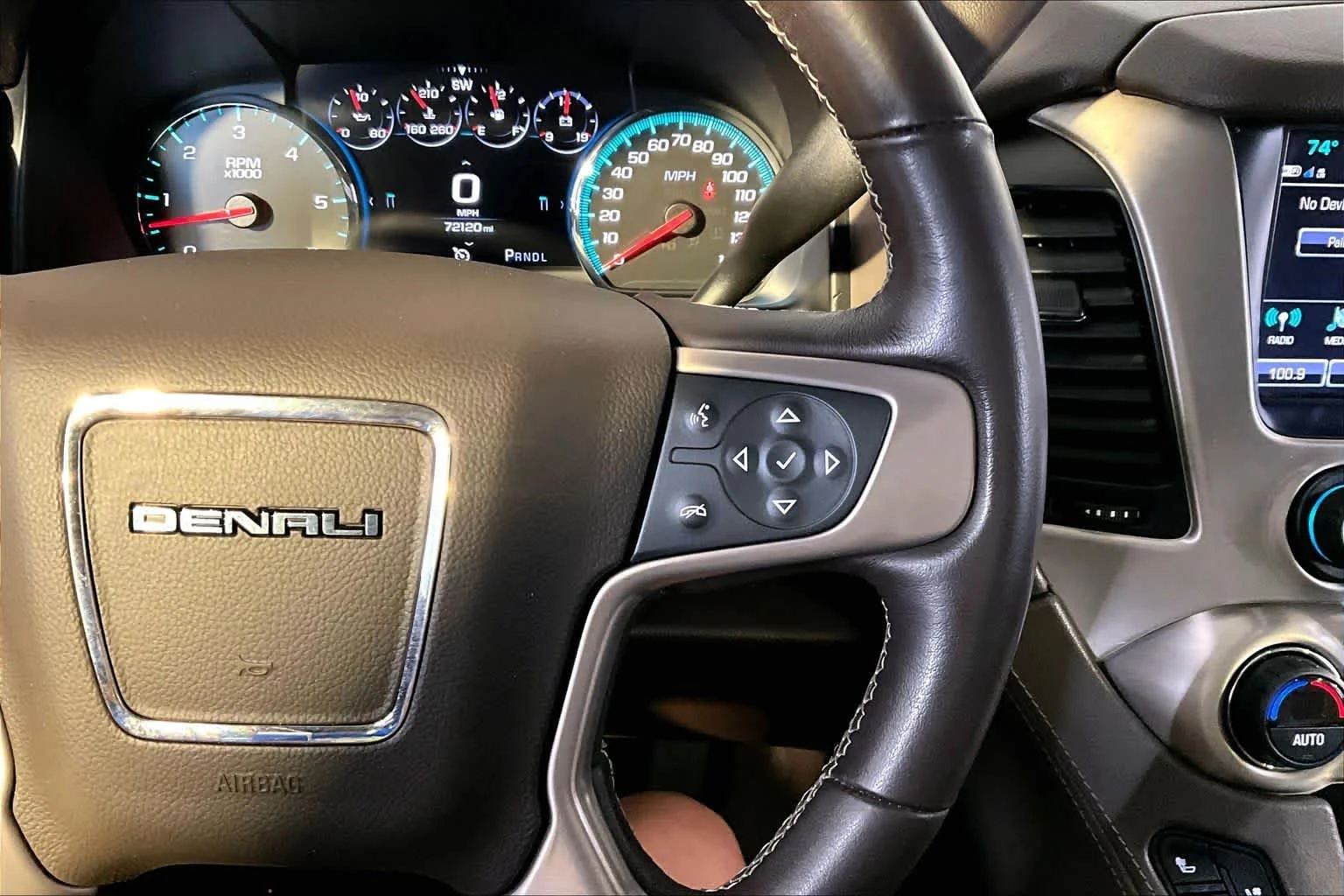 Used 2020 Dark Sapphire Blue Metallic GMC Denali image 25