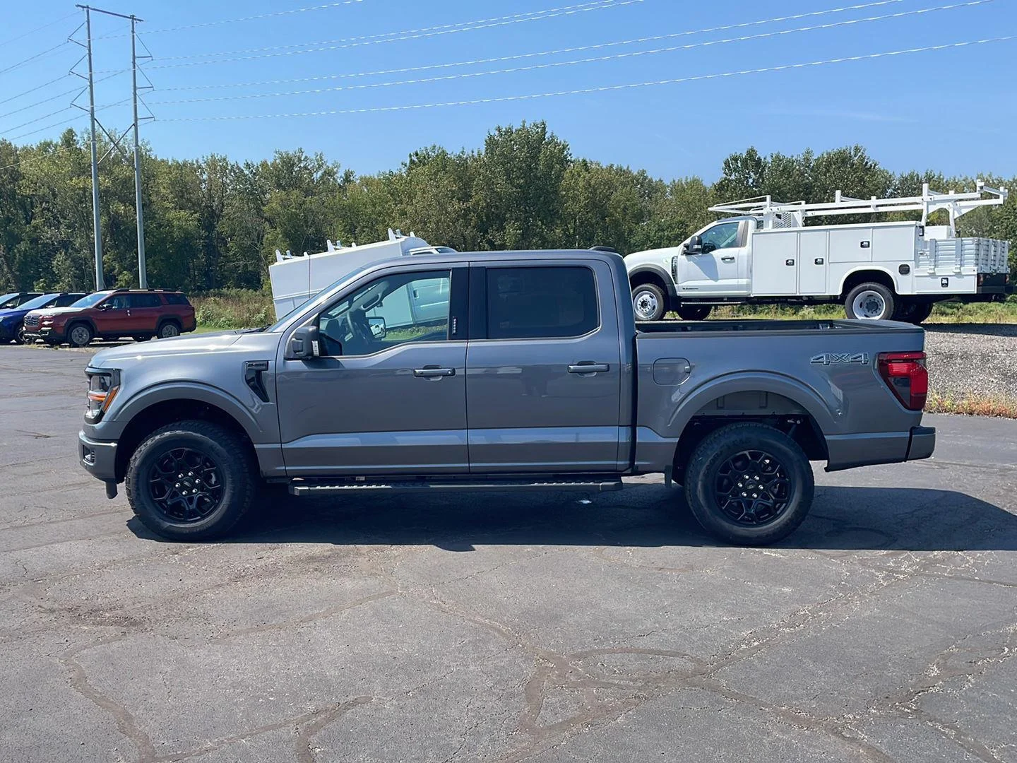 New 2026 Carbonized Gray Metallic Ford XLT image 2