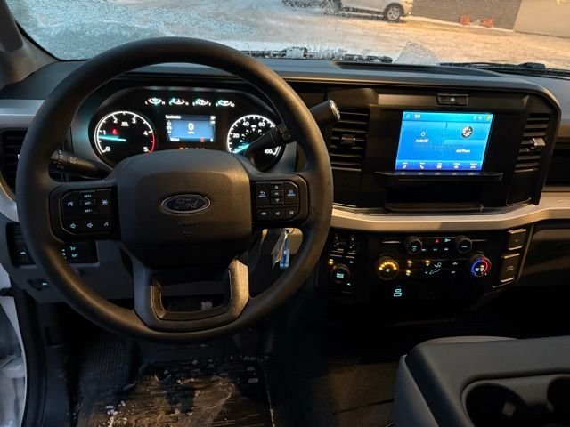 2026 Ford F-350SD — photo 11