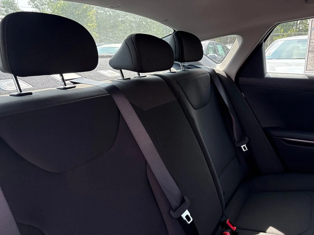 New 2026 White Kia LXS image 28
