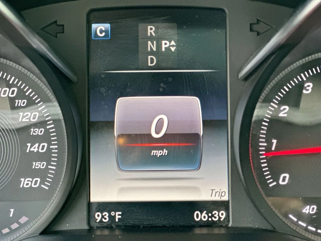 Used 2016 Silver Mercedes-Benz C 300 image 4