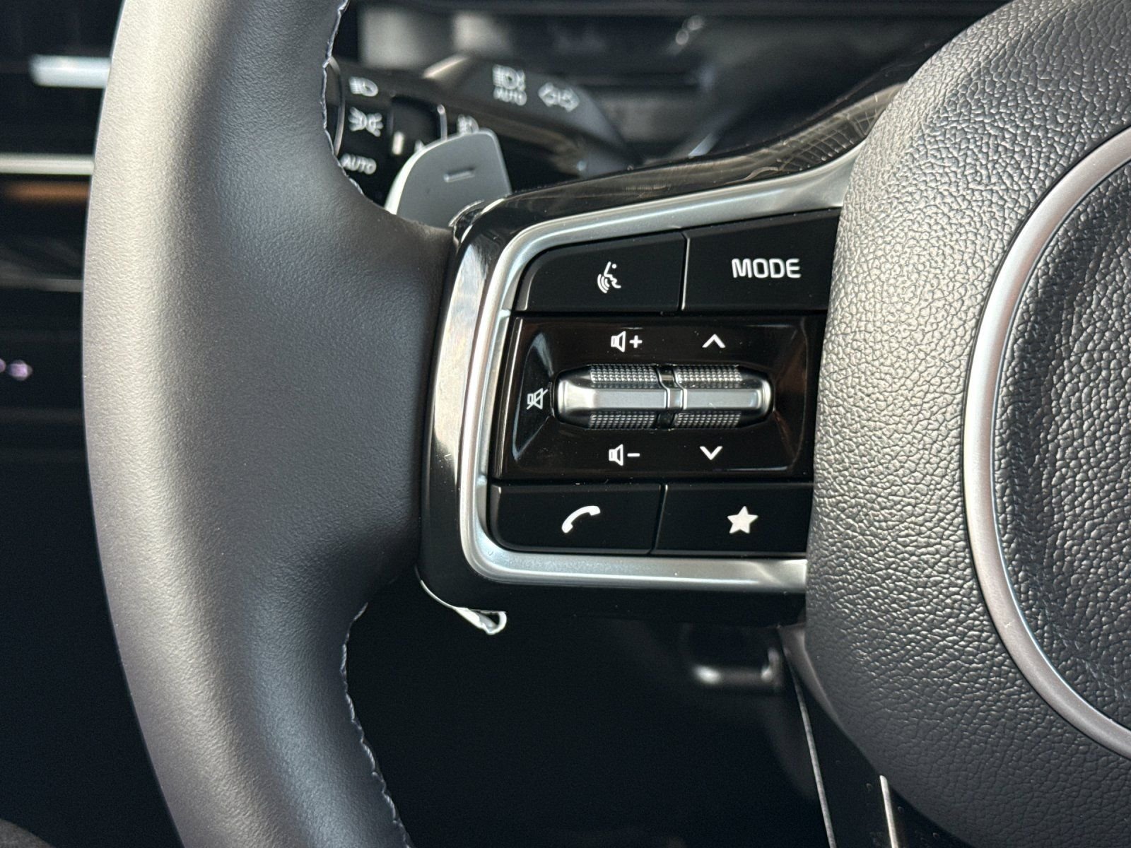 New 2026 Aurora Black Pearl Kia SX Prestige image 28