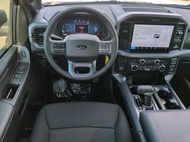 New 2026 Oxford White Ford XLT image 16