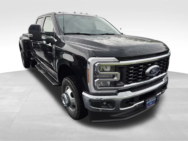 2026 Ford Super Duty F-350® Lariat®