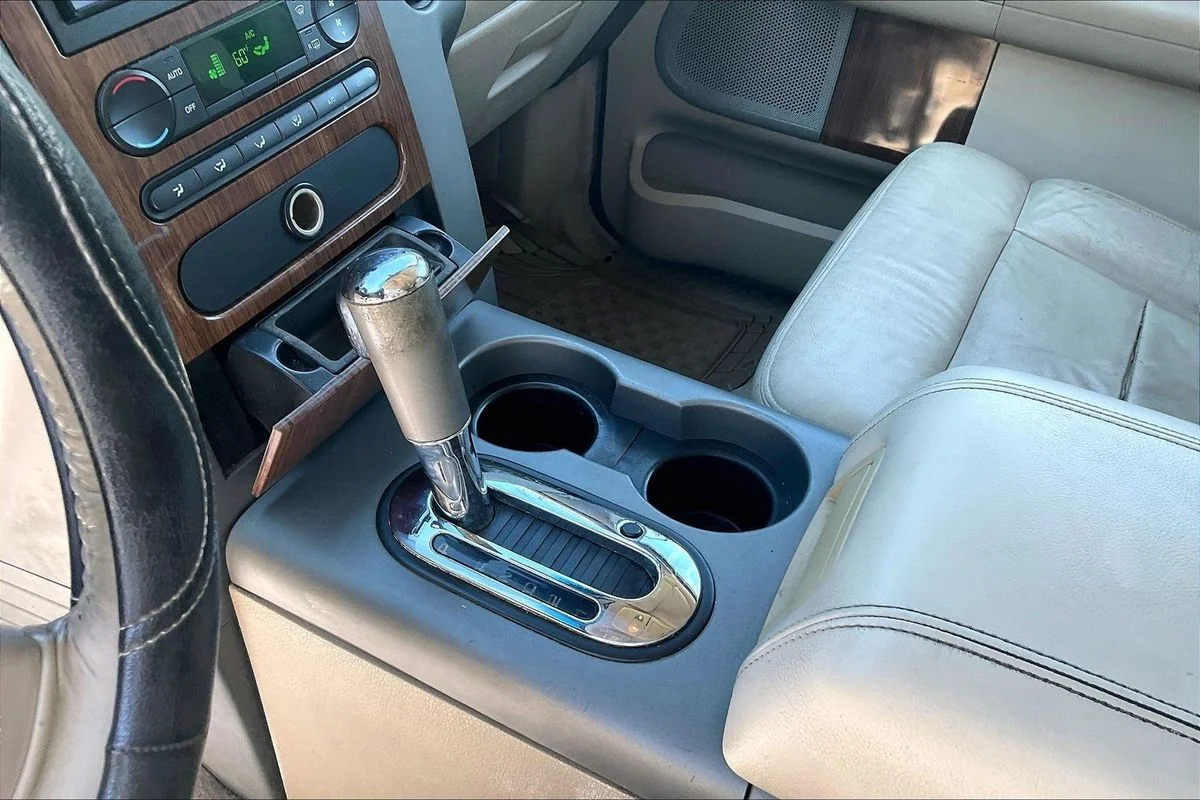 Used 2004 Green Ford LARIAT image 16