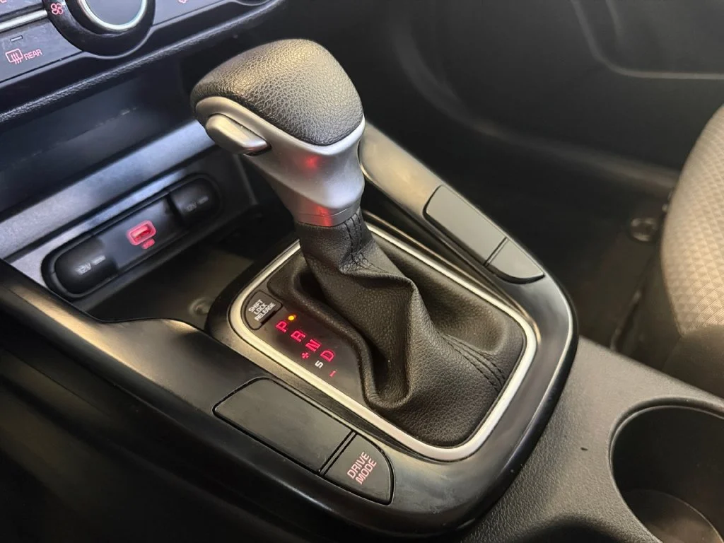 Used 2022 Gray Kia LX image 31