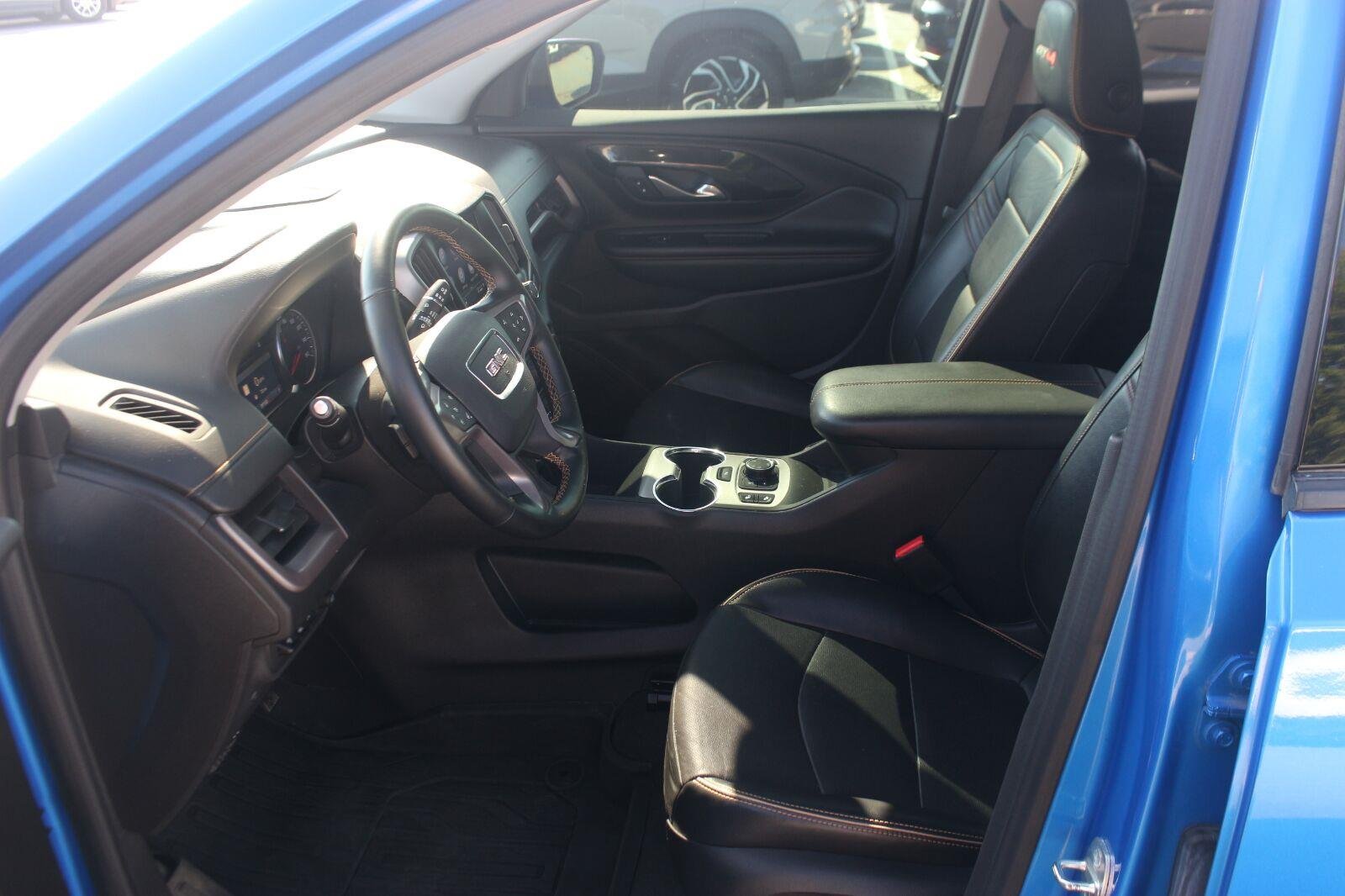 Used 2024 Riptide Metallic GMC AT4 image 17