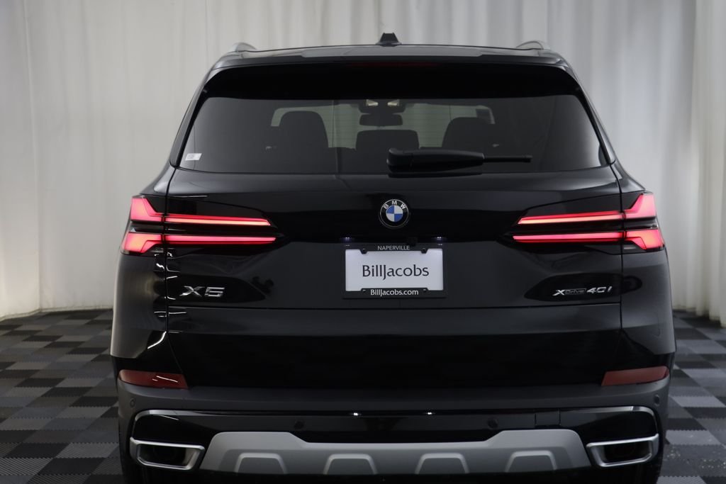 New 2026 Black Sapphire Metallic BMW xDrive40i image 17