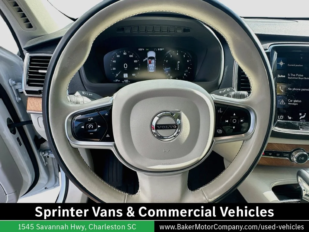 Used 2022 Crystal White Volvo T6 Momentum image 9