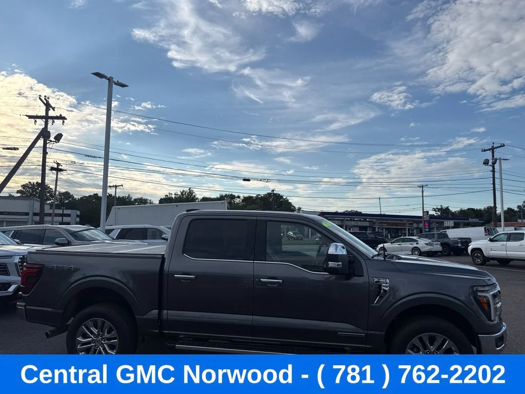 Used 2025 Gray Ford LARIAT image 6