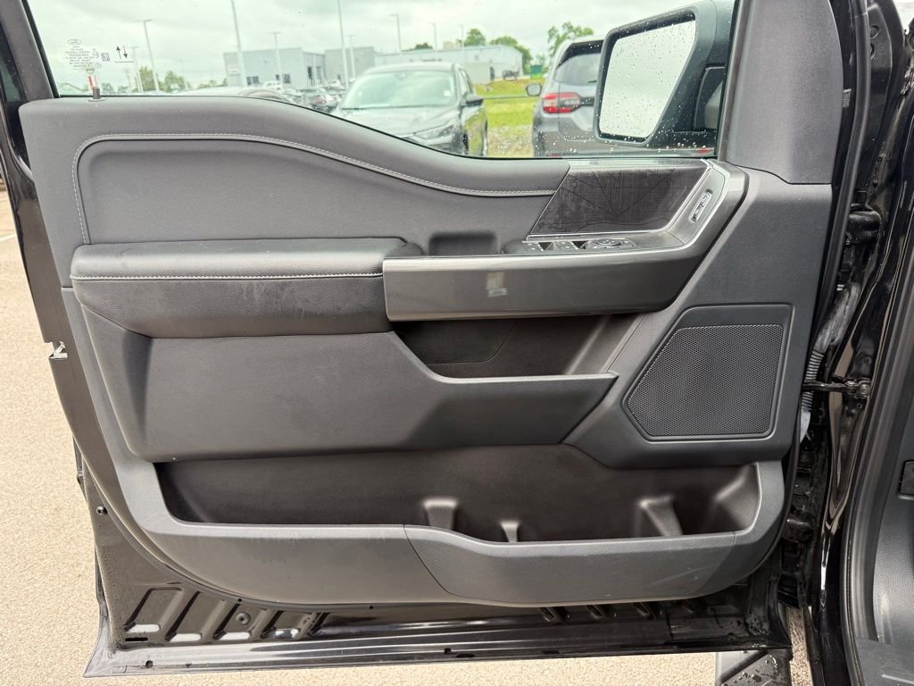 Used 2023 Black Ford XLT image 7
