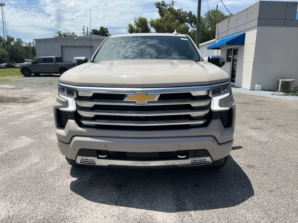 New 2026 White Sands Chevrolet High Country image 4