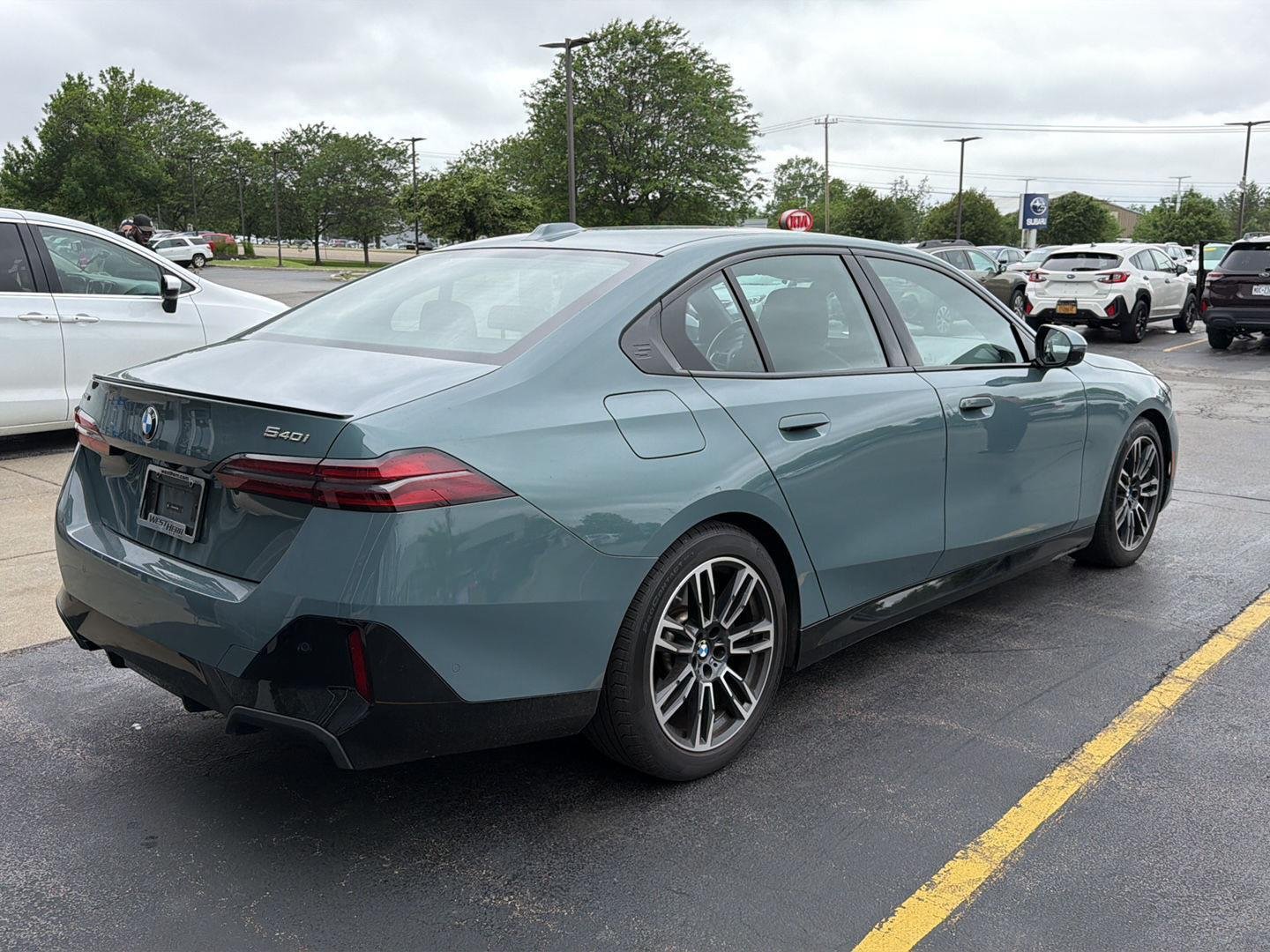 Used 2024 Cape York Green Metallic BMW 540i xDrive image 9
