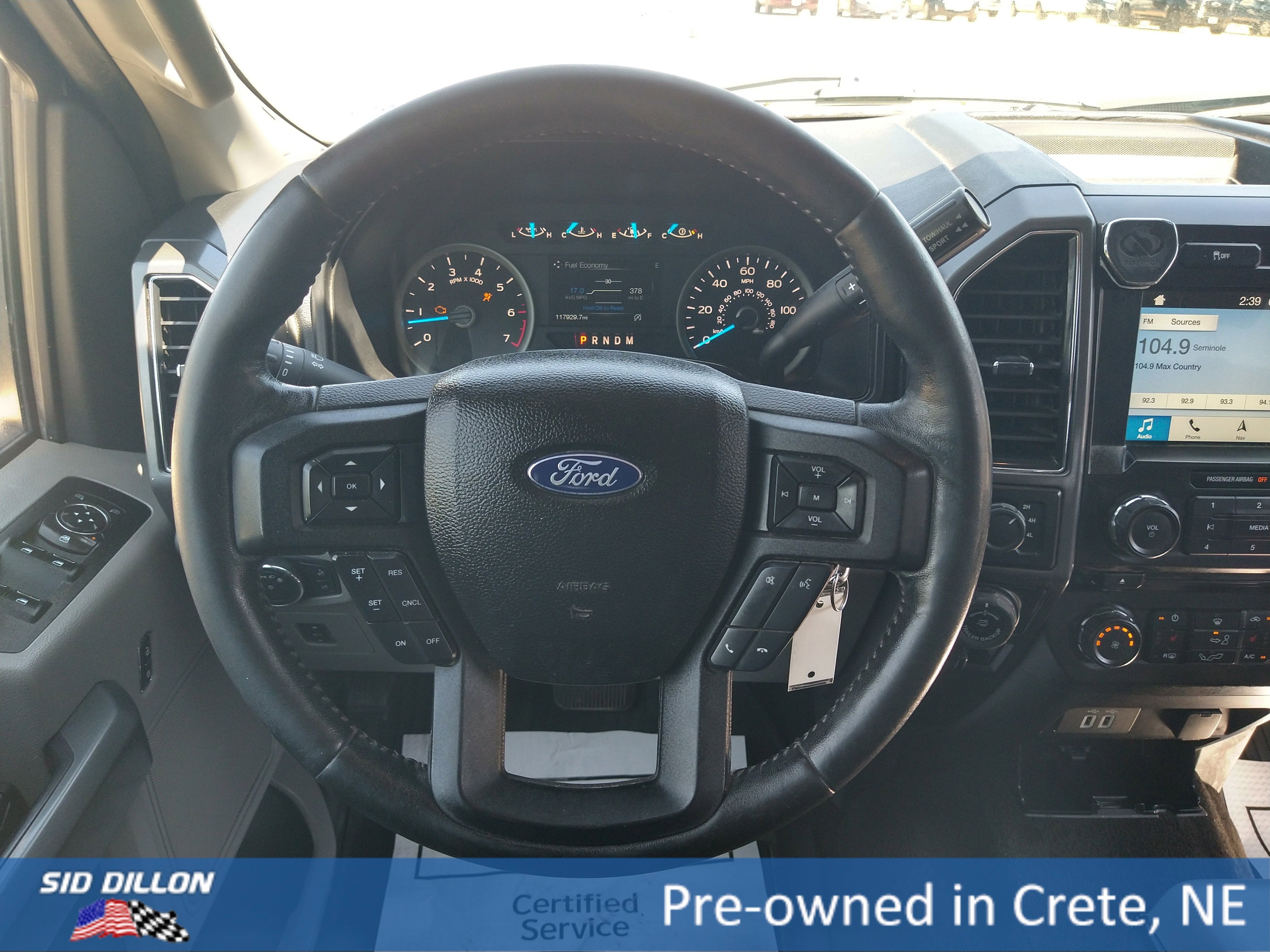 Used 2017 Magnetic Metallic Ford XLT image 2