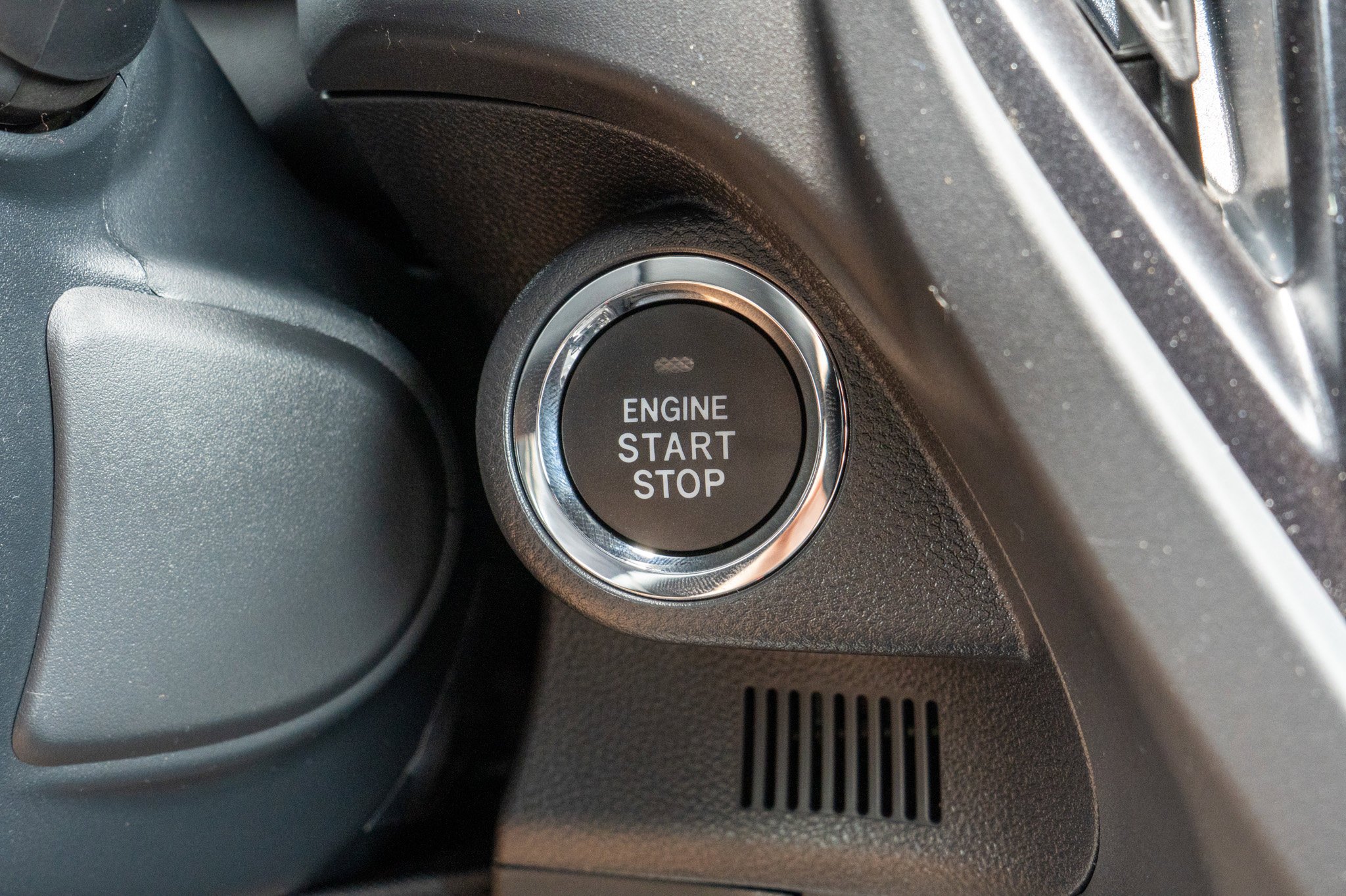 New 2026 CRYSTAL WHITE PEARL Subaru Premium image 26