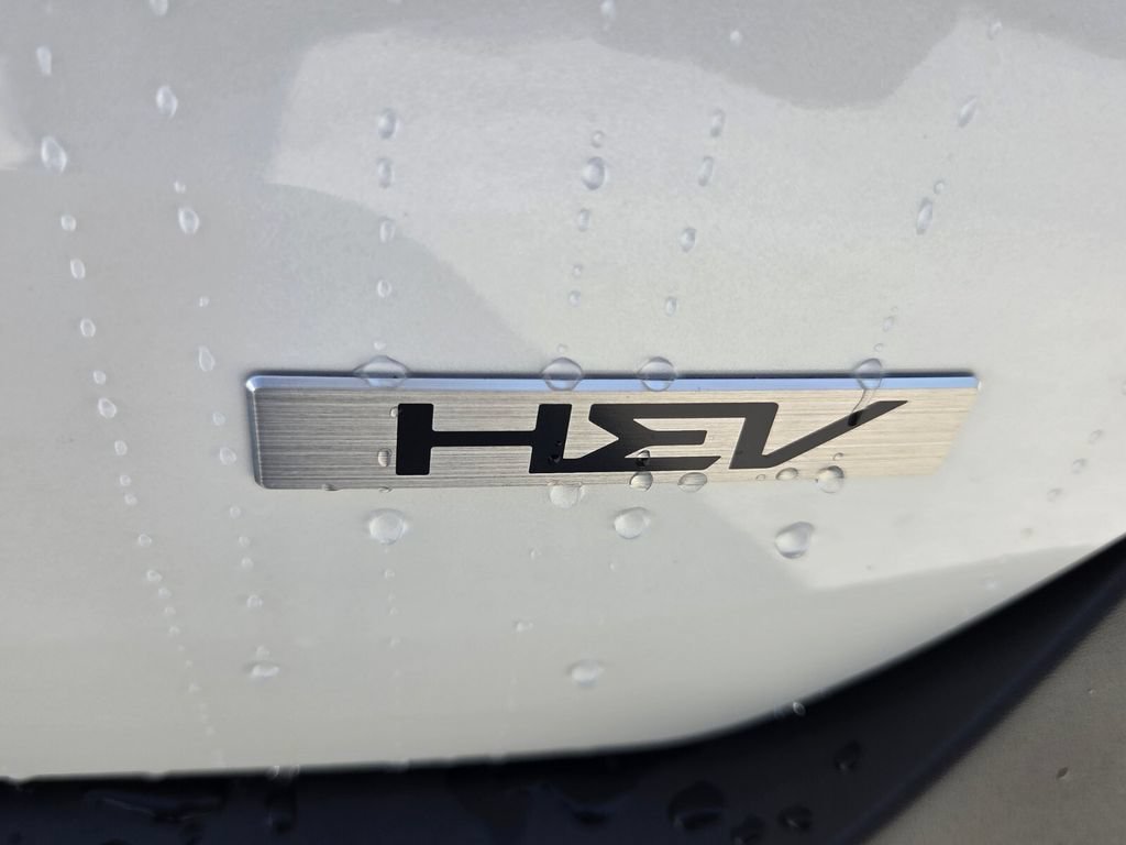 New 2027 Snow White Pearl Kia SX image 17