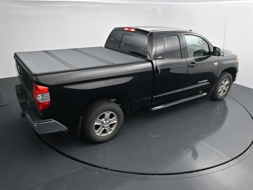 Used 2017 Black Toyota SR5 image 15