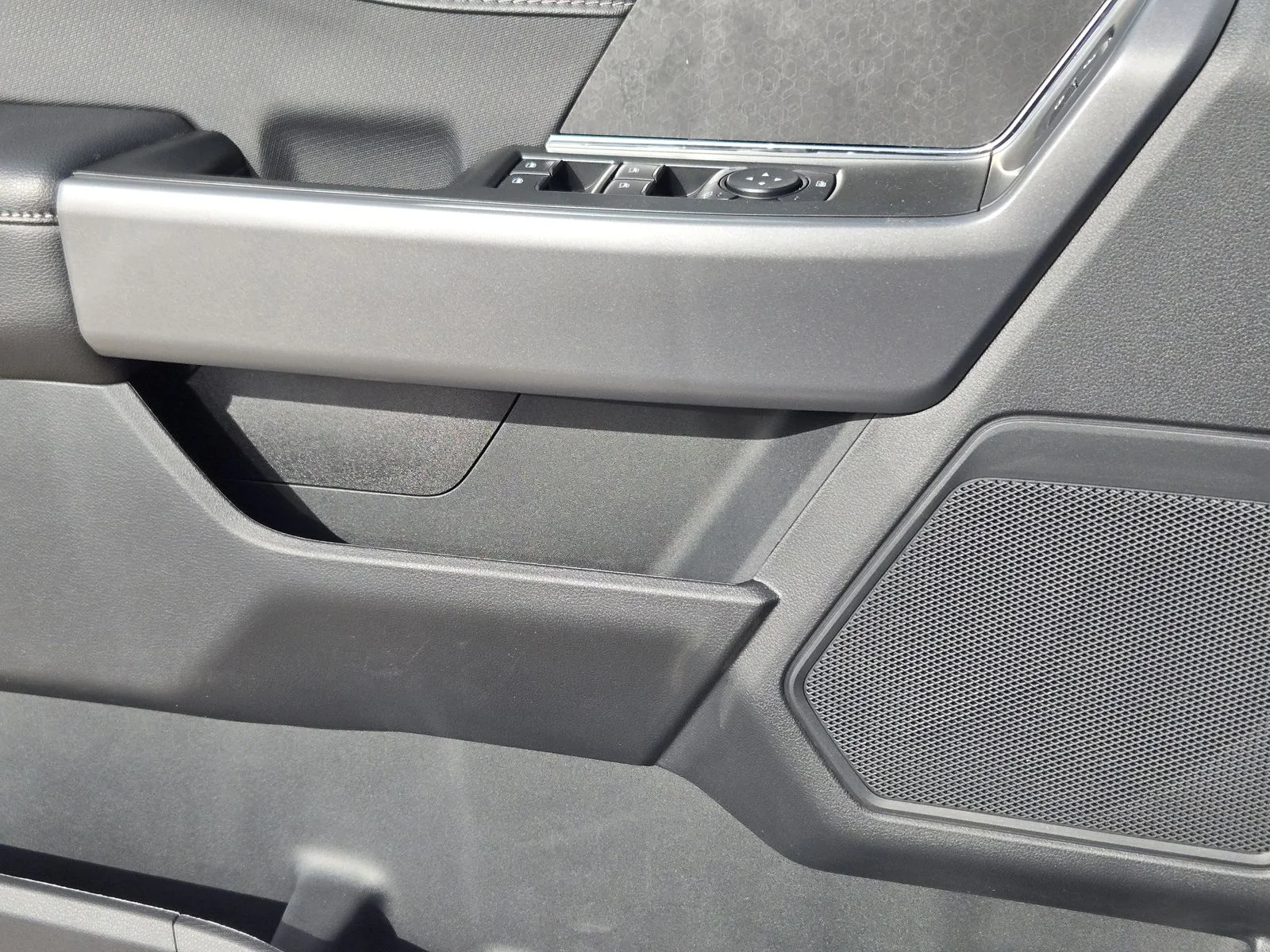New 2026 Iconic Silver Metallic Ford XLT image 15