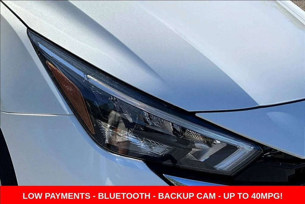 2025 Nissan Versa Sedan SV - Photo 31