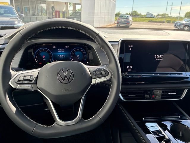 New 2026 Opal White Pearl Volkswagen SE w/Technology image 13