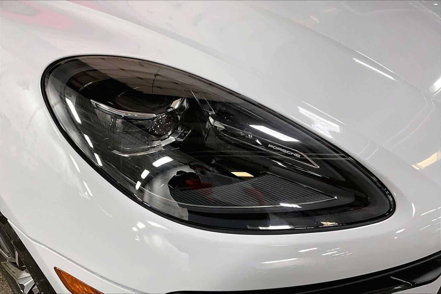 2025 Porsche Macan Base - Photo 26