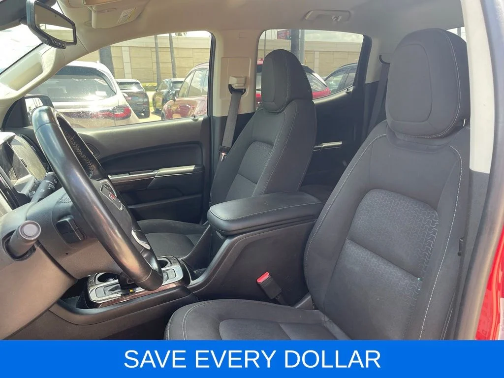 Used 2021 Red GMC Elevation image 12