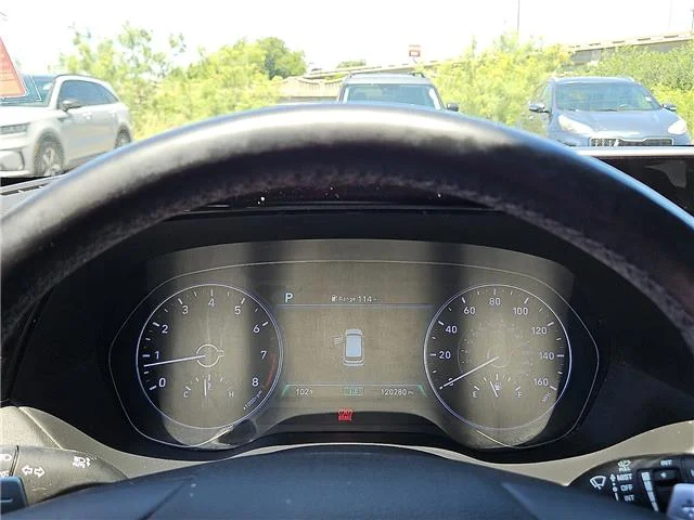 Used 2022 Black Hyundai SEL Front-Wheel Drive image 14