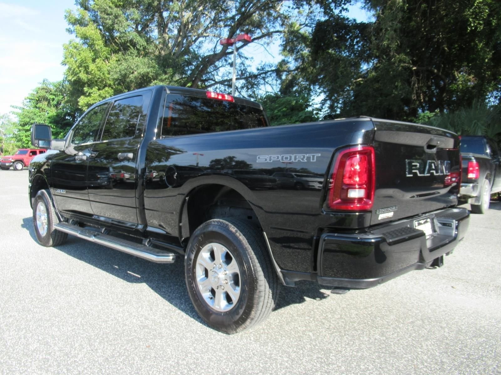 Certified Used 2025 Black Ram Big Horn image 5