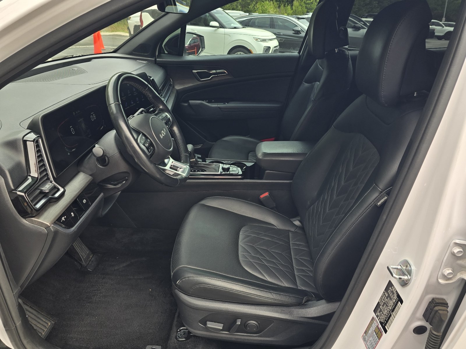 Used 2023 White Kia X-Line image 11