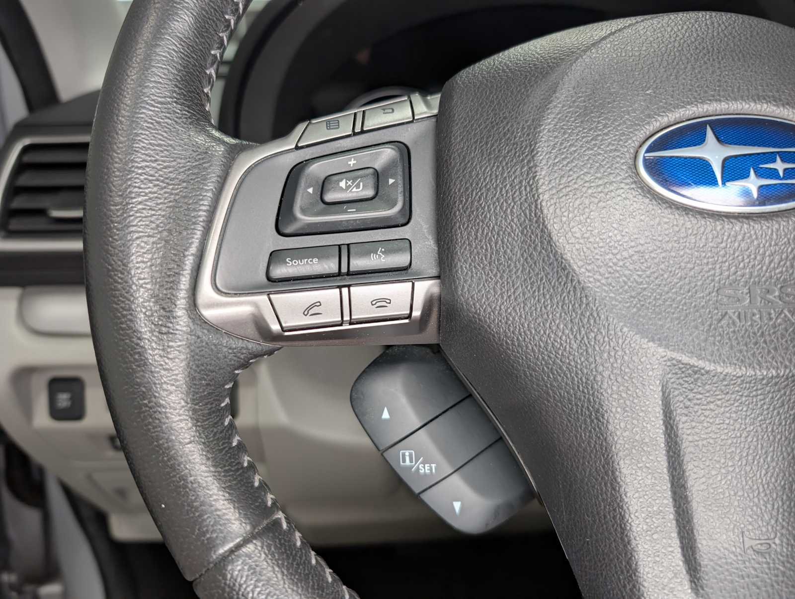 Used 2016 Ice Silver Metallic Subaru 2.5i Touring image 37